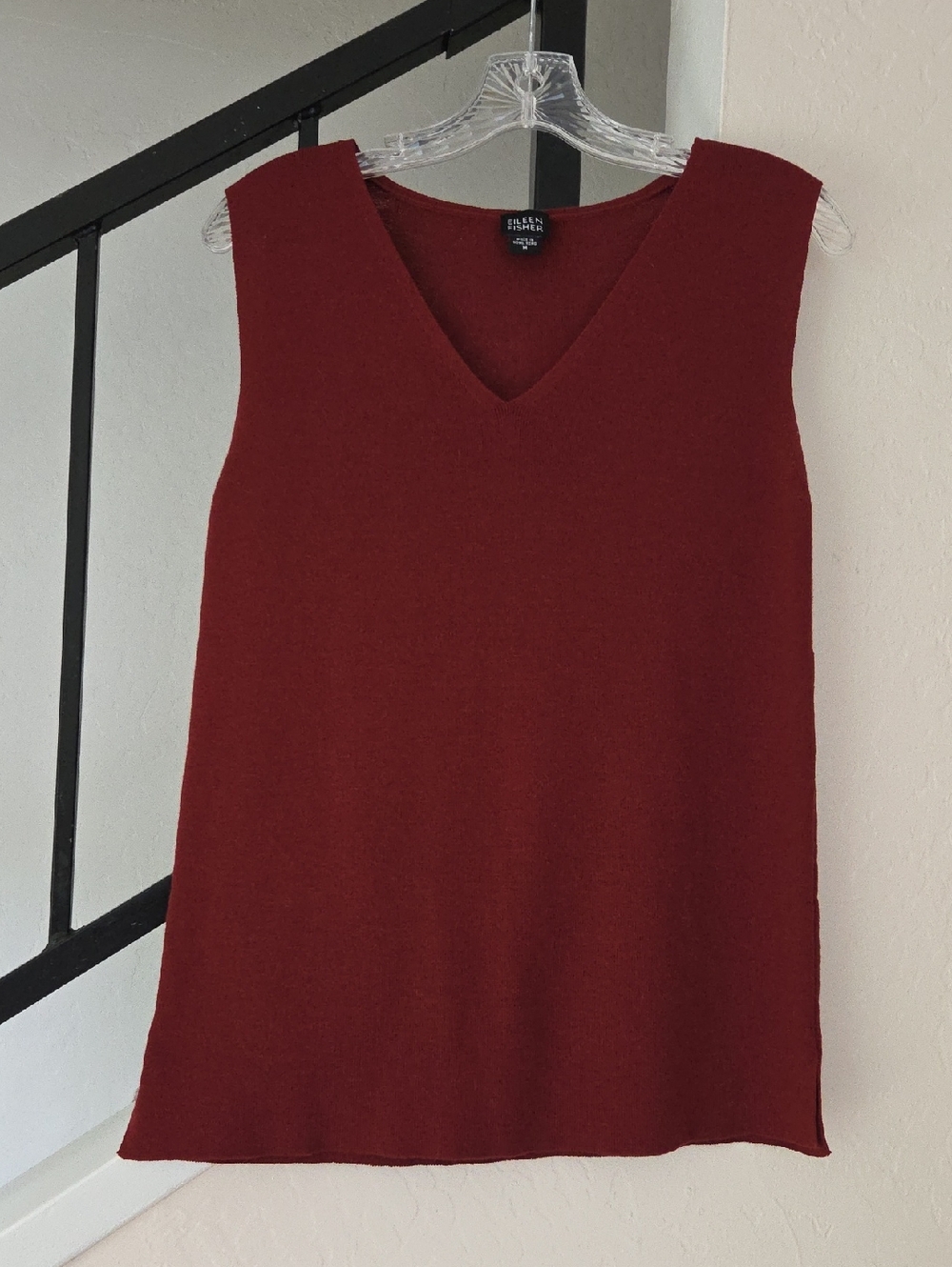 Eileen Fisher Sleeveless V-Neck Tank in Deep Wine Size M